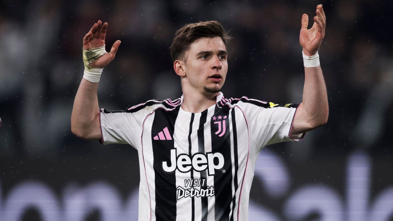 Transfer rumors, news: Man United looking at pair of Serie A wingers