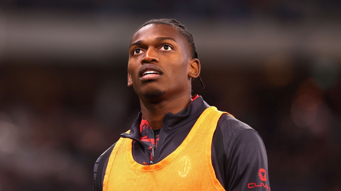 Rafael Leão free to leave AC Milan amid Galatasaray, Aston Villa links - Ruben Amorim