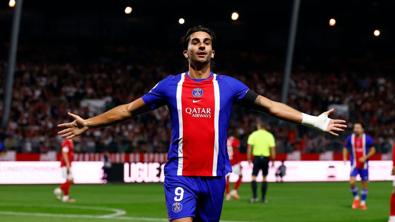 Paris Saint-Germain down Marseille in Le Classique, Timothy Weah sent of