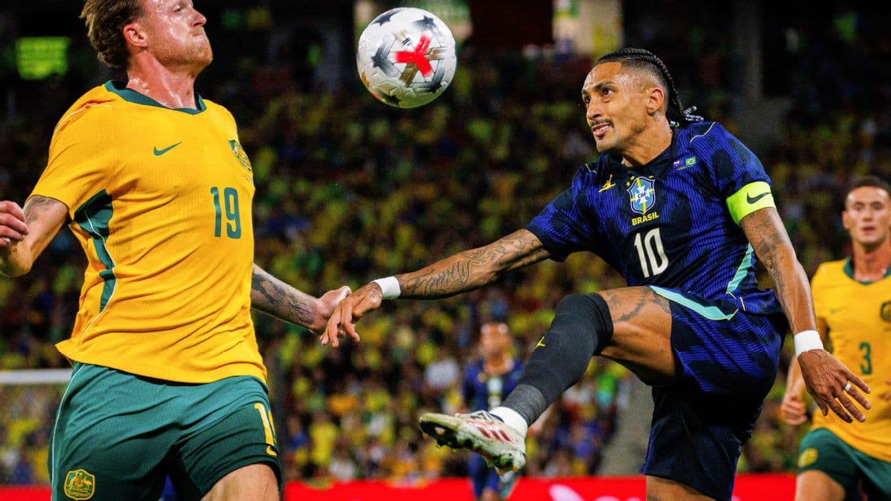 Raphinha returns to Barcelona after injury on Brazil duty