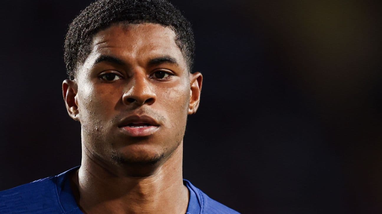 Barcelona deadline to sign Marcus Rashford for €30m set to expire