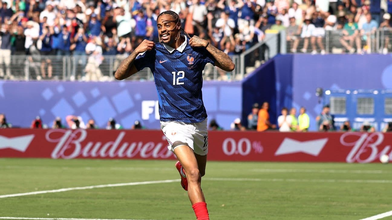 Transfer rumors, news: Arsenal, Liverpool to battle for France winger Barcola