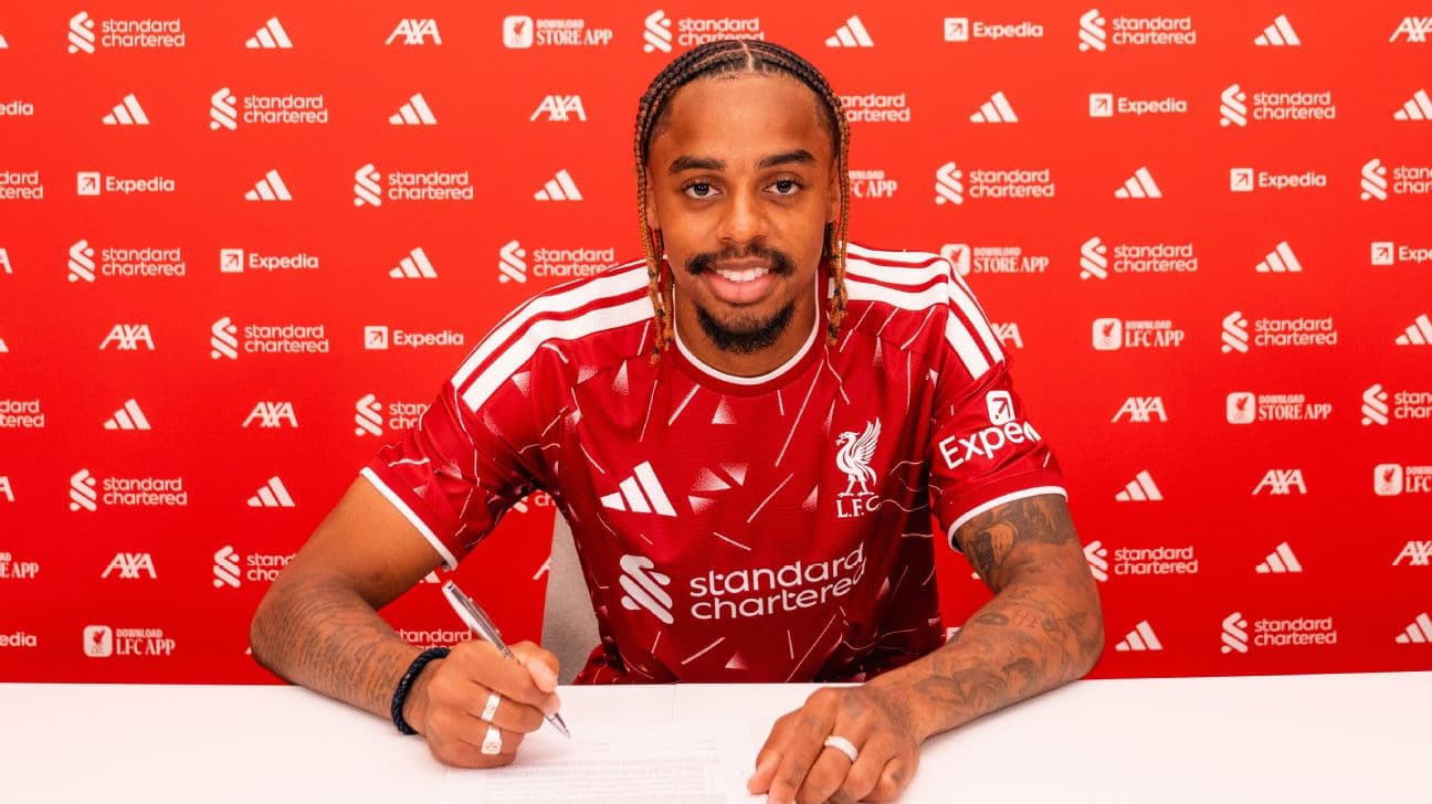 Bradley Barcola joins Liverpool in £123m move from Paris Saint-Germain